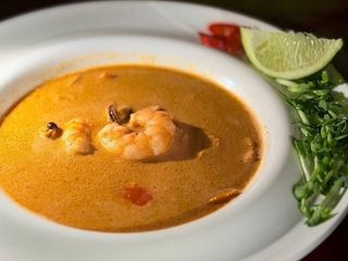 ТОМ ЯМ З КРЕВЕТКОЮ ТА КАЛЬМАРОМ (320g)