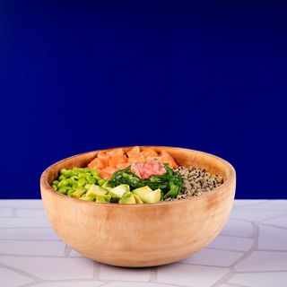 Poke Quinoa y Salmón