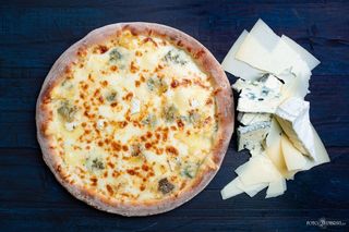 Pizza Quattro Formaggi Ø 32cm