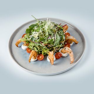 Салат с креветками (300г)
