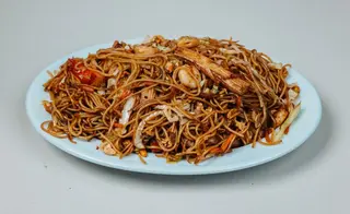135. Спагети с морски дарове
