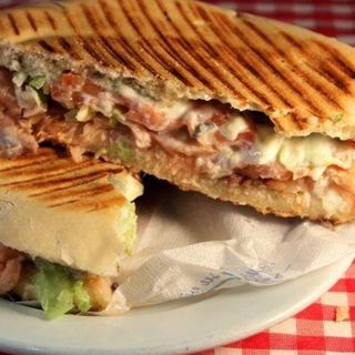 CAMPERO DE SOLOMILLO Y PATATAS 