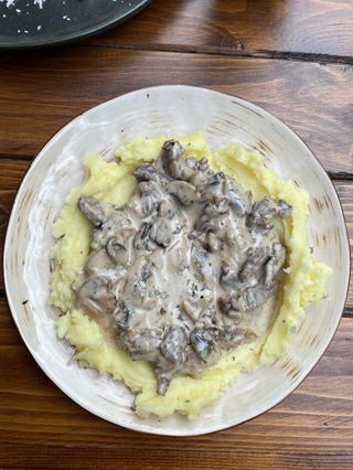 ԲԻՖՍՏՐՈԳԱՆՈՎ ՍՊԻՏԱԿ