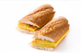 Bocadillo de tortilla francesa