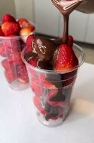 Fresas con chocolate mediano