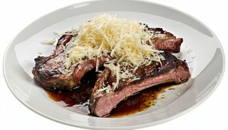 Cotlet Naţional cu costiţă şi caşcaval