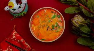 Zupa Tom Yum z Kurczakiem