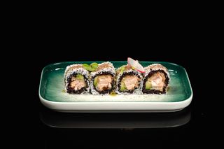 103.URA BLACK SWEET ROLL