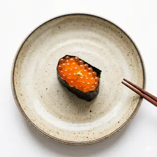 Nigiri Gunkan De Huevos De Trucha (1 Pz.)