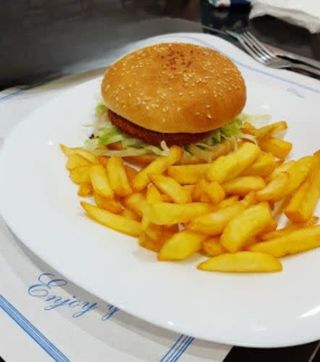Menú Hamburguesa Con Patatas