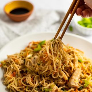 Non Veg Chicken Chow-mein