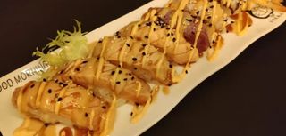 Sushi misto alla fiamma