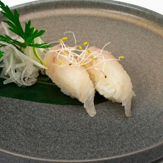 108-Nigiri de Lubina