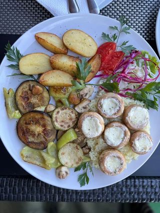 Punjeni šampinjoni sa žara