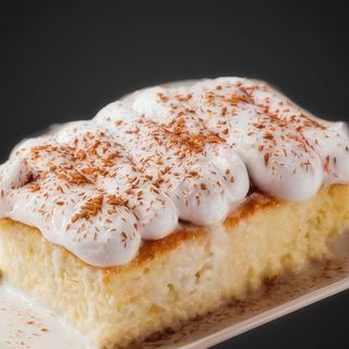 Torta tres leche