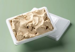 Vaschetta di panna fresca montata a frusta in vari gusti