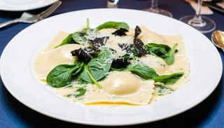 Ravioli Aux Épinards & Truffes