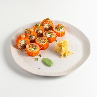 Рол в ікрі тобіка з запеченим лососем теріякі(300г)