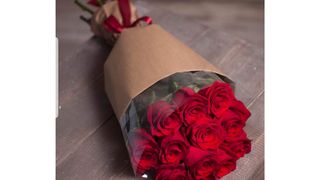 წითელი ვარდები