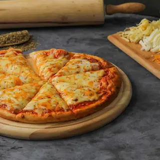 Pizza 4 cheese 
