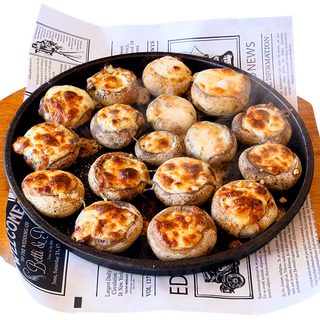 ПЪЛНЕНИ ГЪБИ С КАШКАВАЛ И РОКФОР НА ПЕЩ  (180г)