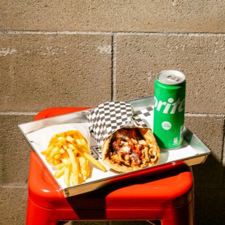 Menù Pita Amatriciana