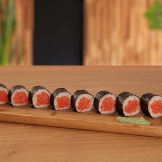 MAKI SALMON