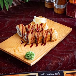 Темпер ролл с угрем и виноградом