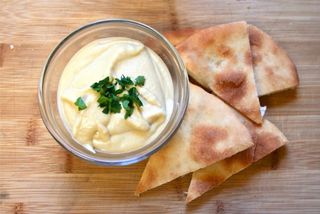 Hummus con pan pita
