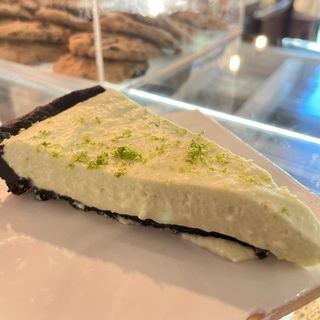 Tarta de Lima y Albahaca con galleta Oreo Porción
