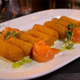 Kroketi sa lososom i tzatziki sosom