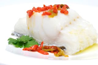 Bacalao al horno con pimientos confitados