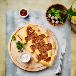 Пиде с мясом