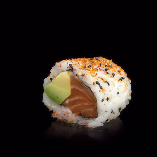 014. Spicy De Salmón (6 Pzs.)