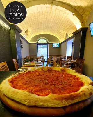 ● Pizza Marinara