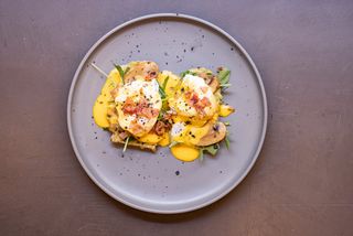 Brunch Benedictino