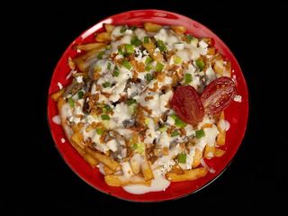 Poutine "З білими грибами та лисичками"