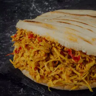 Arepa De Pollo