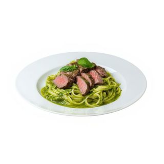 Tallarines Verdes Con Bistec