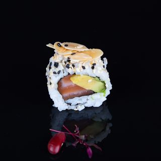 126. Uramaki Salmón (4 Pzs.)