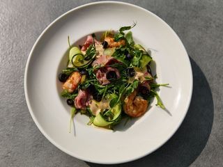 Салат з ростбіфом surf & turf (200g)