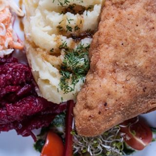 Panierowana pierś z kurczaka