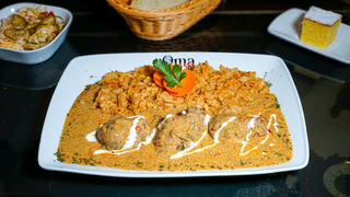 Meniu Papricas pui  cartofi/muratura/paine/desert