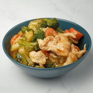 Piletina sa brokolijem- velika porcija