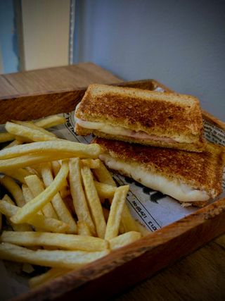 Сандвич Балкан