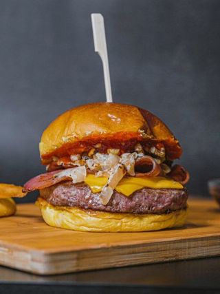CheeseTulari Burger