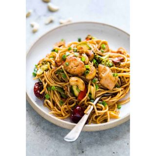 Stir Fried Noodles with Cashew Nuts and Chicken