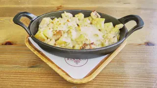 Компероне с пиле (550г)