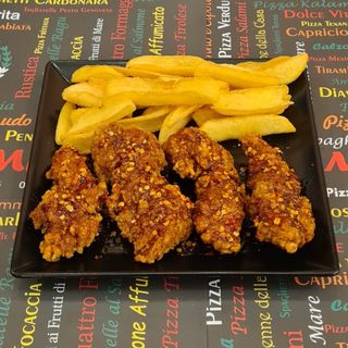CRISPY HOT HONEY CHICKEN cu CARTOFI PRAJITI