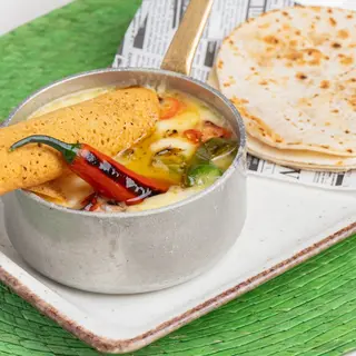 Cazuela de Queso y Chile Jalapeño